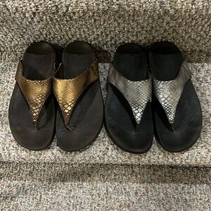 2 PAIRS FIT FLOP SANDALS 1 PEWTER AND 1 BRONZE